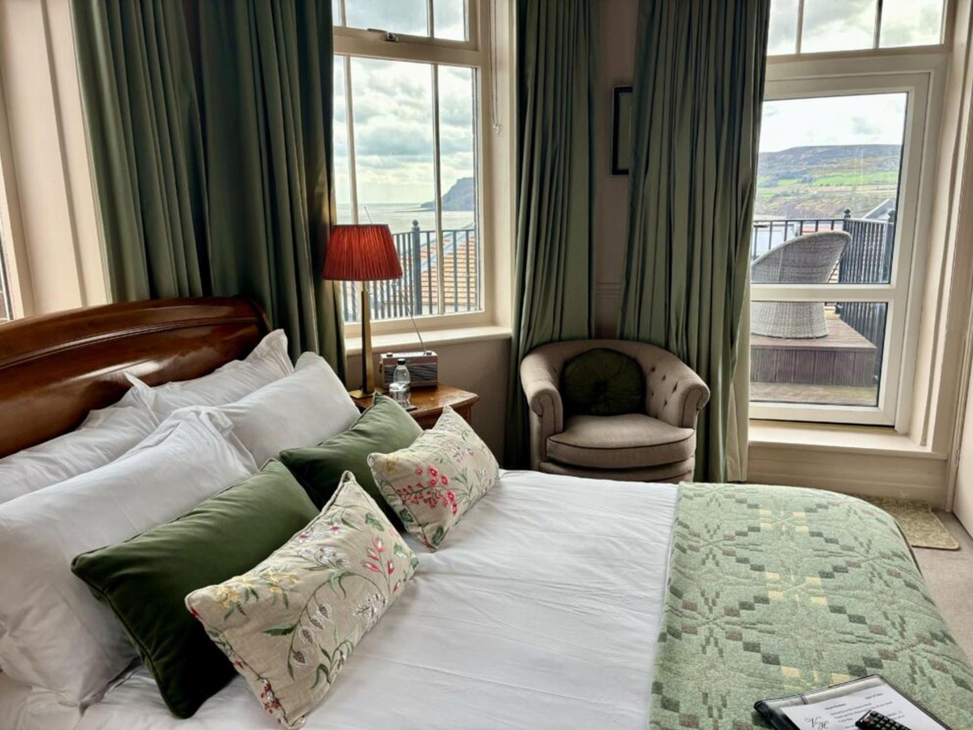Hotel Victoria Robin Hood's Bay Dış mekan fotoğraf